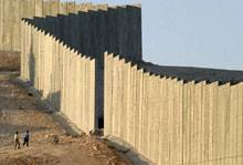 El muro israelí medirá 600 km de longitud y anexará un 10% de toda Cisjordania a Israel.Foto: Manu Pochez / RFI