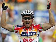 El australiano Robbie McEwen(Davitamon), ganador de la cuarta etapa del Tour de Francia.FTV