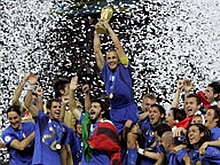 Italia celebra sin reserva su cuarto título mundial de fútbol. AFP