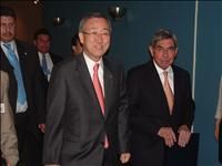 El secretario general de las Naciones Unidas, Ban Ki-moon junto al presidente de Costa Rica Oscar Arias en la ONU.© Presidencia de Costa Rica.