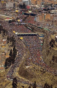 La propuesta de los líderes de Chuquisaca desencadenó una masiva protesta en El Alto y La Paz, el viernes 20 de julio.Foto: Reuters