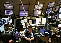 Agentes de bolsa durante el miércoles negro de Nueva York Stock Exchange.Foto: Reuters