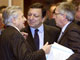 El presidente del Banco Central Europeo, Jean-Claude Trichet (izq), el presidente de la Comisión Europea José Manuel Barroso (centro) y el ministre luxemburgués de Finanzas Jean-Claude Juncker, que preside el Eurogrupo, en Bruselas, el 9 de febrero 2009.Foto: Reuters