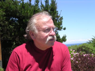El poeta chileno Waldo Rojas en Isla Negra