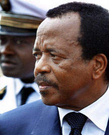 Paul Biya (photo) ayant déjà été élu à la tête du parti depuis le congrès extraordinaire de juillet 2001, est d’office, selon les textes du RDPC, son candidat à l’élection présidentielle d'octobre prochain. 

		(Photo AFP)