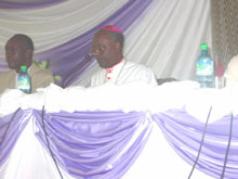 L'archevêque de Kigali, Monseigneur Thadde Ntihinyrwa. 

		(Photo Monique Mas/RFI)