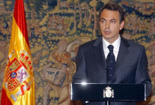 Le Premier Ministre, José Luis Rodriguez Zapatero, lors de l'annonce du futur retrait des troupes espagnoles. 

		(Photo AFP)