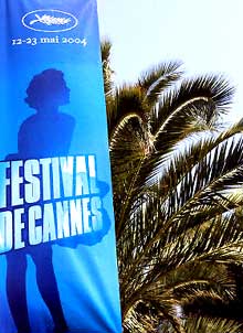 L'affiche du festival de Cannes 2004. 

		(Photo: AFP)