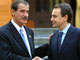 Le Président mexicain, Vicente Fox, et le Premier ministre espagnol José Luiz Rodriguez Zapatero, prônent la même cohésion sociale. 

		(Photo : AFP)