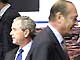 George W. Bush et Jacques Chirac. 

		(Photo: AFP)