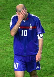 Les larmes de Zidane. 

		(Photo : AFP)