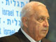 Ariel Sharon, lors de sa conférence de presse, le 6 juin 2004. 

		( Photo : AFP )