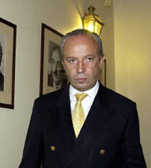 L'actuel maire de Lisbonne, Pedro Santana Lopes, officiellement nommé Premier ministre. 

		(Photo: AFP)