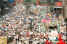 Les Hongkongais sont descendus en masse dans les rues pour réclamer l'instauration de la démocratie. 

		(Photo : AFP)