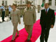 Accord de défense en vue pour la ministre française, Michèle Alliot-Marie (à gauche) accompagnée du général algérien, Gaid Salah (au centre), et du ministre algérien de l’Intérieur, Yazid Zerhouni. 

		(Photo : AFP)