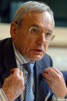 La France n'a pas obtenu pour Jacques Barrot de poste clé dans la nouvelle Commission européenne. 

		(Photo : AFP)
