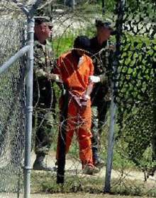 Plus de 500 personnes sont encore détenues sur la base américaine de Guantanamo, une zone de non-droit. (Photo: AFP)