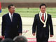 Premier ministre birman Khin Nyunt et le Premier ministre cambogien Hun Sen 

		(Photo : AFP)