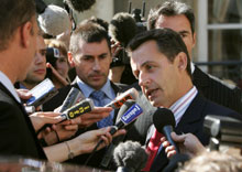 Nicolas Sarkozy a annoncé au président de la République son intention de postuler à la présidence de l'UMP. 

		(Photo : AFP)