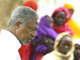 Kofi Annan au Darfour.(Photo: AFP)