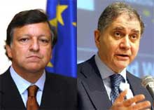 Jose Manuel Durão Barroso (à g.) et Rocco Buttiglione. Le nouveau président de la Commission européenne a du mal à imposer ses commissaires face au Parlement. 

		(Photo: AFP)