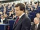Devant le Parlement européen, le président de la future Commision européenne, José Manuel Durao Barroso a annoncé&nbsp;le retrait de son équipe pour éviter un rejet par les eurodéputés.(Photo : AFP)