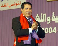 Le président Ben Ali est en route pour un cinquième mandat. 

		(Photo : AFP)