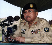 Pervez Musharraf réélu président sans surprise.(Photo : AFP)