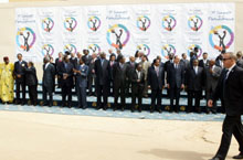Lors de la cérémonie d'ouverture du Xe sommet de la Francophonie, les différents intervenants ont insisté sur les dangers de la crise ivoirienne. 

		(Photo : AFP)