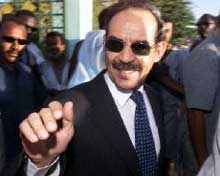 Photo du président mauritanien Maaouiya Ould Taya. Plus de 150 personnes sont jugées en Mauritanie pour tentatives de coup d'Etat contre le régime mauritanien en juin 2003. 

		(Photo : AFP)
