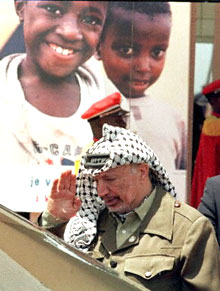 Yasser Arafat au 34e sommet de l'Organisation de l'unité africaine, en juin 1998. 

		(Photo: AFP)