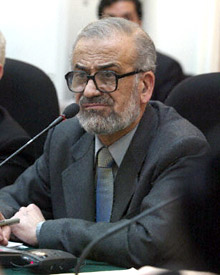 Mohsen Abdel Hamid, le chef du principal parti sunnite a justifié le retrait de sa formation des élections par la recrudescence des violences en Irak. 

		(Photo : AFP)