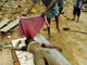 C'est au Sri Lanka que les raz-de-marée ont fait le plus de victimes. 

		( Photos : AFP )