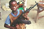 Ouganda: enfant-soldat. 

		(Photo: AFP)