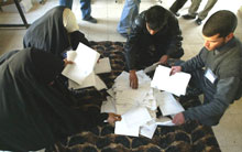 Décompte des votes à Najaf.(Photo: AFP)