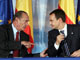 Le président français Jacques Chirac et le Premier ministre espagnol Jose Luis Zapatero.(Photo: AFP)