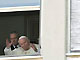 Jean-Paul II, à la fenêtre de l'hôpital Gemelli.(Photo: AFP)