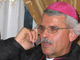 Mgr Raban, évêque d’Amadia, défend les chrétiens qui émigrent en précisant qu'«<I>ils en ont assez, ils ont vécu des années et des années sans avenir sous Saddam et maintenant ils sont confrontés au terrorisme</I>».(Photo : Chris Kutschera/RFI)