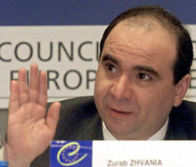 Zourab Zhvania, le Premier ministre de la Géorgie, considéré comme l'un des acteurs des réformes économiques a été retrouvé mort par un «empoisonnement au gaz».(Photo : AFP)