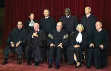 Fait inhabituel, la pression de l’opinion mondiale été prise en compte dans la décision des juges de la Cour suprême des États-Unis.(Photo : AFP)