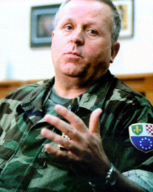 Le général bosniaque Rasim Delic s'est rendu volontairement lundi au tribunal pénal international.(Photo : AFP)