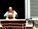 Le pape Jean Paul II, aux fenêtres du Vatican, le 27 mars 2005. (Photo: AFP)