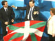 Juan José Ibarretxe (au centre) le chef du gouvernement basque.(Photo: AFP)