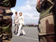 La ministre de la Défense française, Michèle Alliot-Marie (au centre), a estimé que les peines infligées à douze soldats français pour vols et recels de vols dans une banque de Côte d'Ivoire en 2004 étaient "insuffisantes".(Photo : AFP)