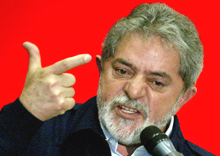 Le Parti des travailleurs nie en bloc toute accusation de corruption, mais le pouvoir est ébranlé, même si le président Lula&nbsp;n’est pas personnellement mis en cause.(Photo: AFP)