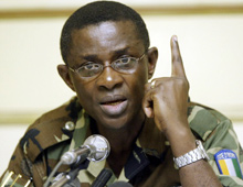 Selon le chef d’état-major des armées, le général Philippe Mangou «<EM>le décès du colonel major Bakassa n’est pas lié à son interpellation</EM>».(Photo : AFP)