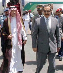 Le président mauritanien Maaouiya Ould Taya, à Ryad, aux obsèques du roi Fahd d’Arabie saoudite.(Photo : AFP)