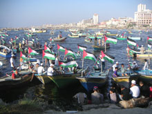 Les pêcheurs palestiniens de la bande de Gaza s'apprêtent à célébrer le retrait israélien.(Photo: Manu Pochez/RFI)