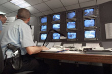 La ville de Levallois-Perret en proche banlieue parisienne a été pionnière dans l’installation de système de vidéosurveillance.(Photo : AFP)