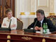 Victor Iouchtchenko (à droite) a démis de ses fonctions l’ensemble du gouvernement de Ioulia Timochenko (au centre) et mis à pied Petro Porochenko (à gauche).(Photo: AFP)